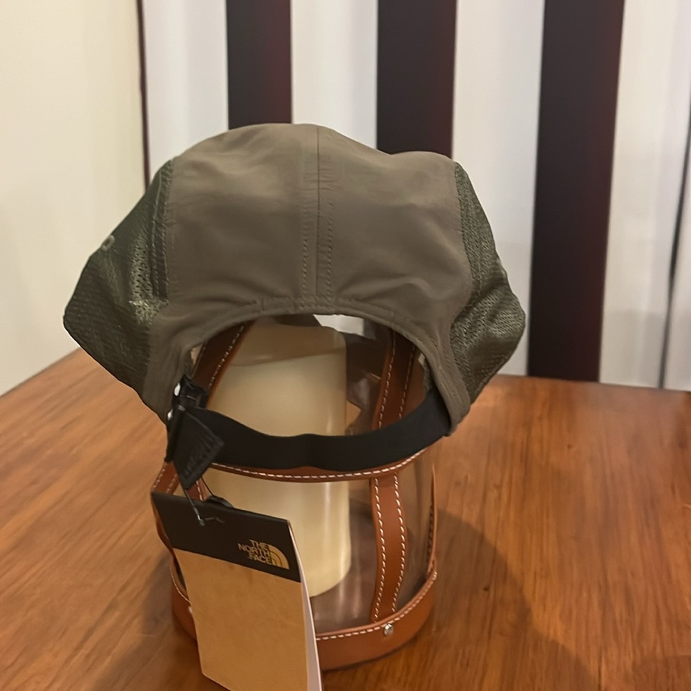 The North Face Class V Camp Hat Cap new green Mens One Size - Picture 5 of 12